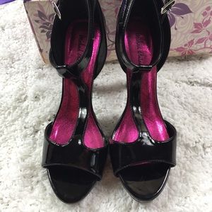Michael Antonio Black T-Strap Heel Woman’s 7.5